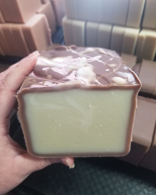 my-what-a-weird-brown-soap-that-is-aka-discoloration-in-soapmaking